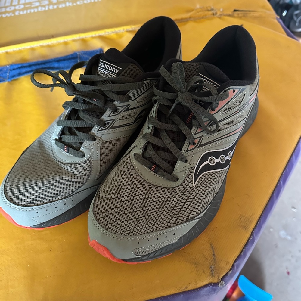 Men’s Saucony Running shoes
